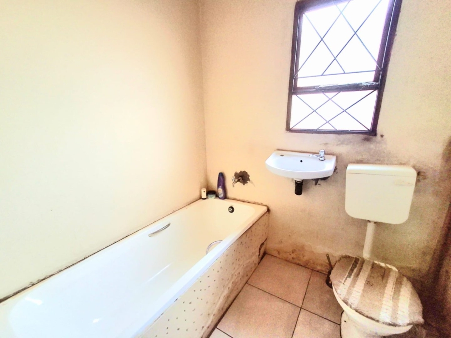 2 Bedroom Property for Sale in Mdantsane Nu 9 Eastern Cape